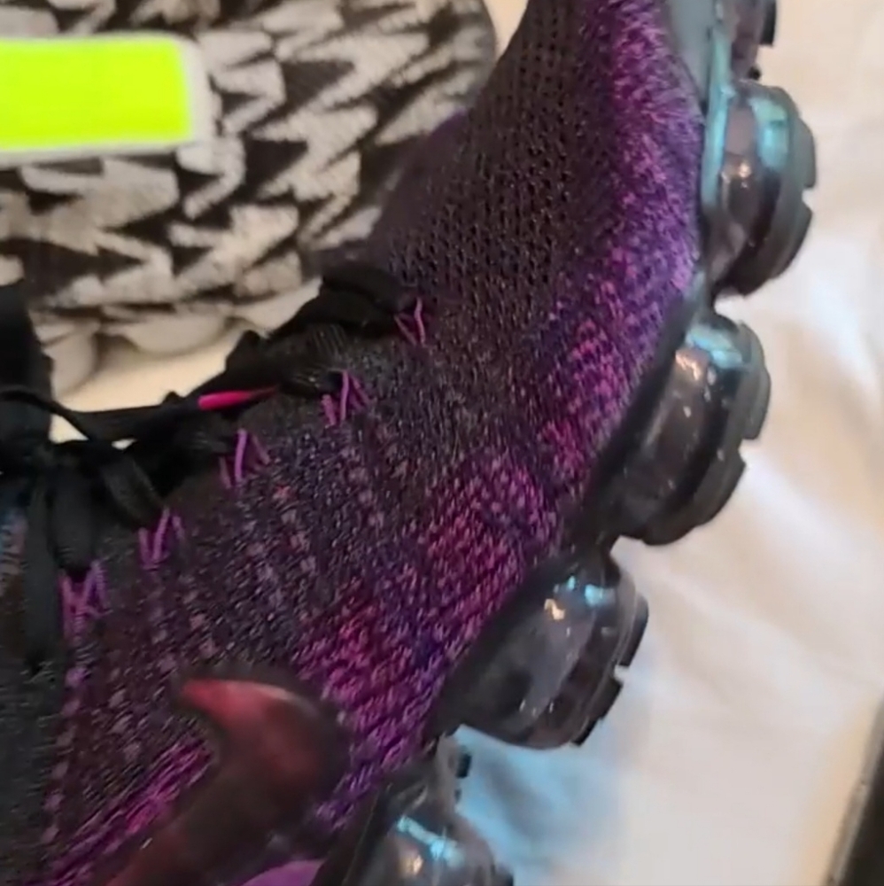 Nike Air Vapormax Flyknit 2 "Midnight Purple" Size 11